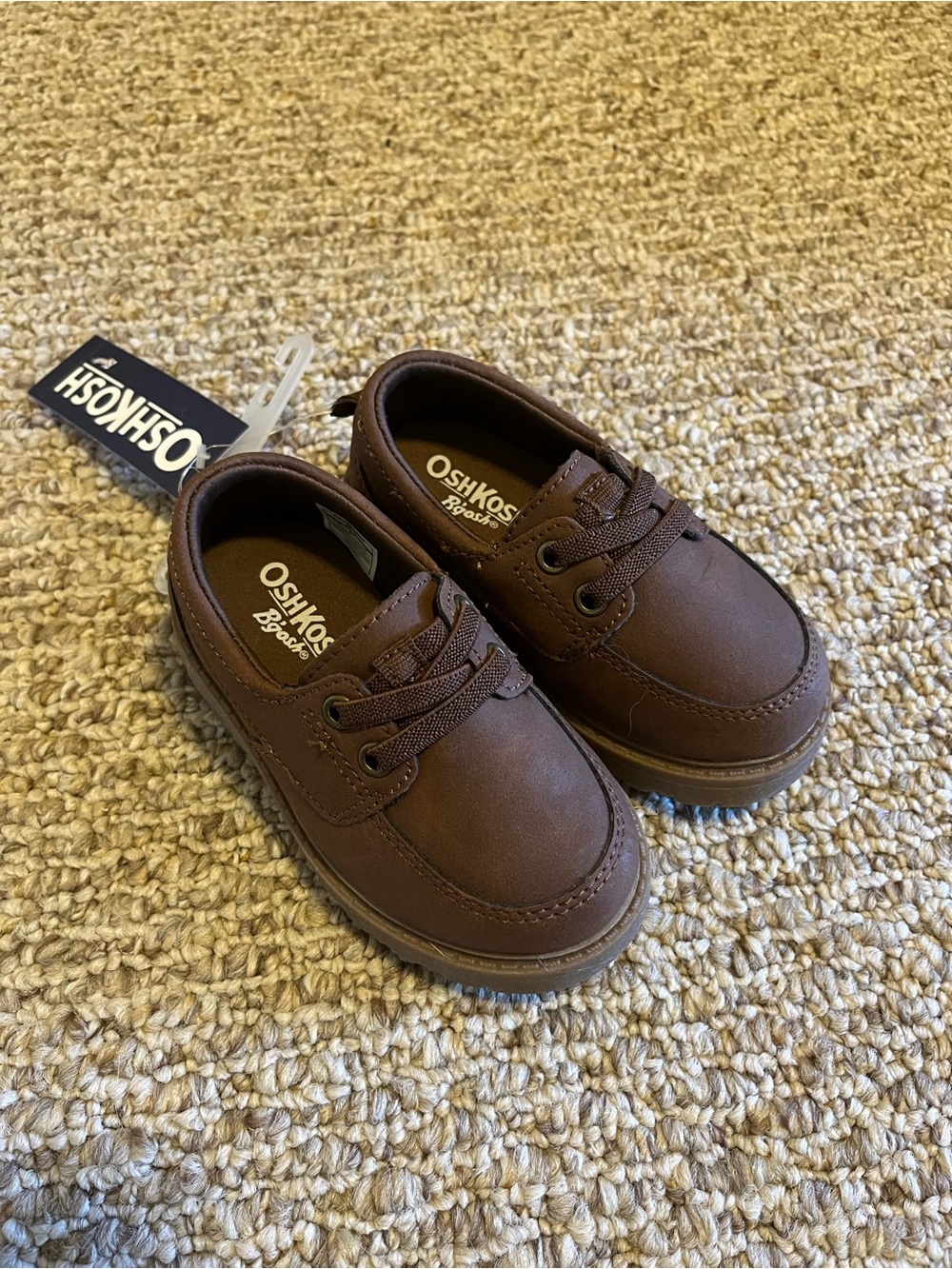 Oshkosh brown shoes size 6 NWT